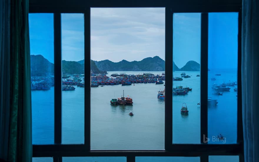 Boats off Cát Bà Island, Vietnam