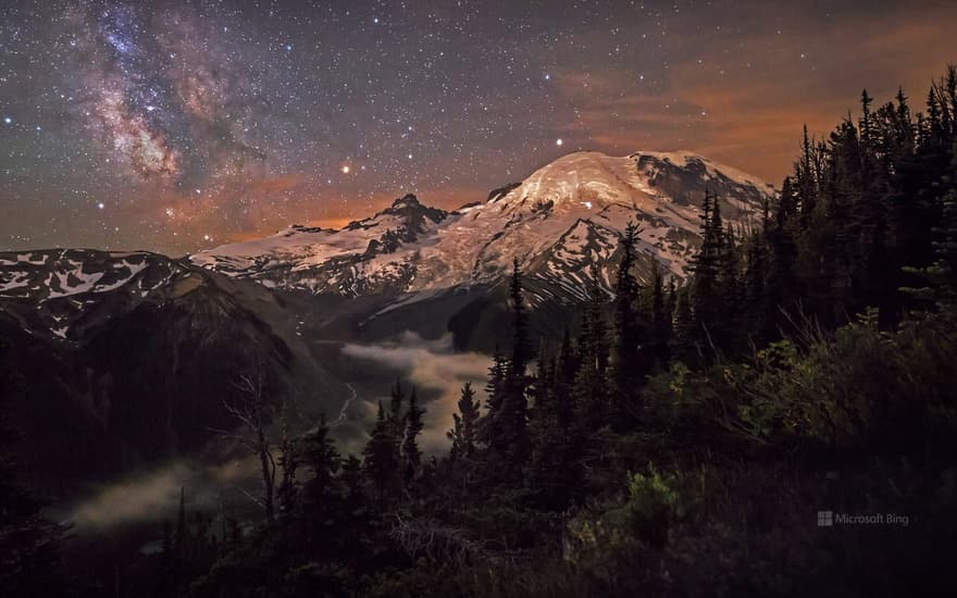 Mount Rainier, Mount Rainier National Park, Washington state, USA